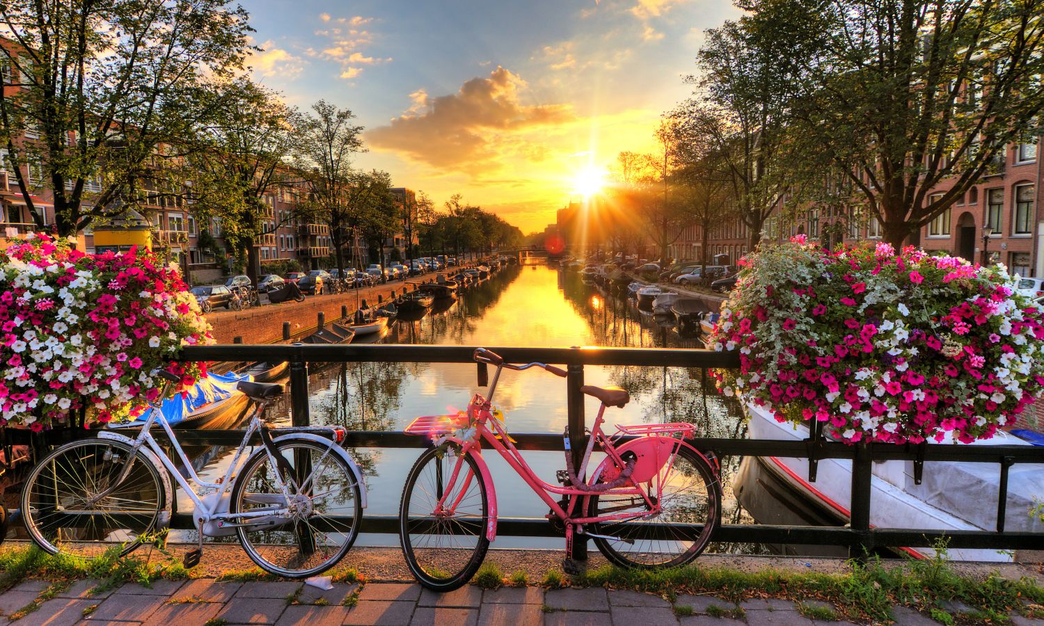 Amsterdam sunrise Denis Van De Water 123rf