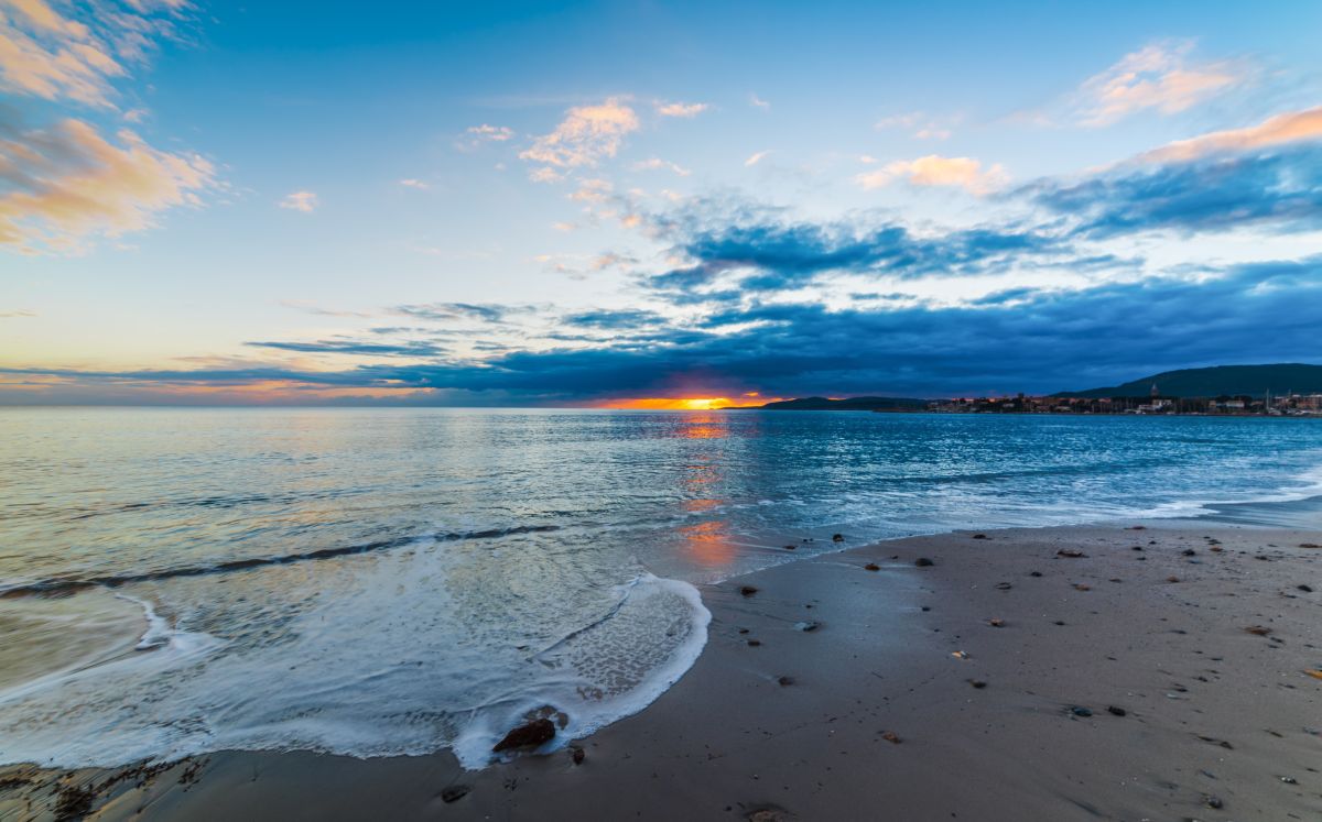 Sardinija Alghero by AlKan32 can stock photo