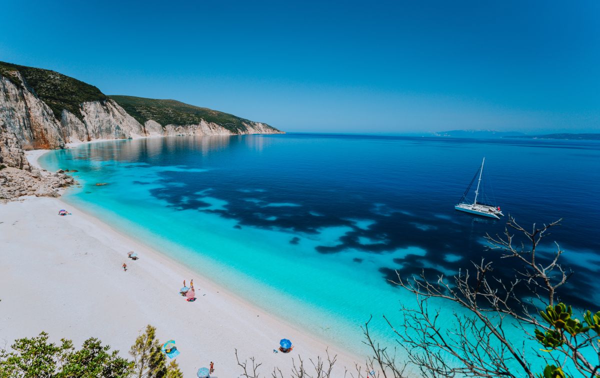 Kefalonija Grčka Fteri bach by Miniloc bigstockphoto