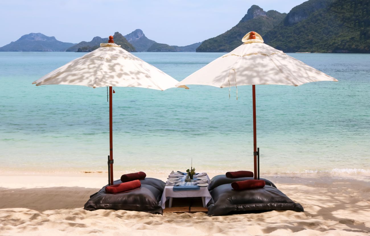 Tajland tropic beach by neagoneFO bigstockphoto
