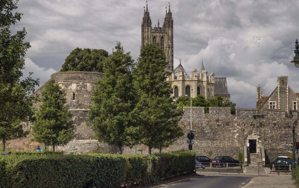 canterbury england by Wolfgang Claussen from Pixabay