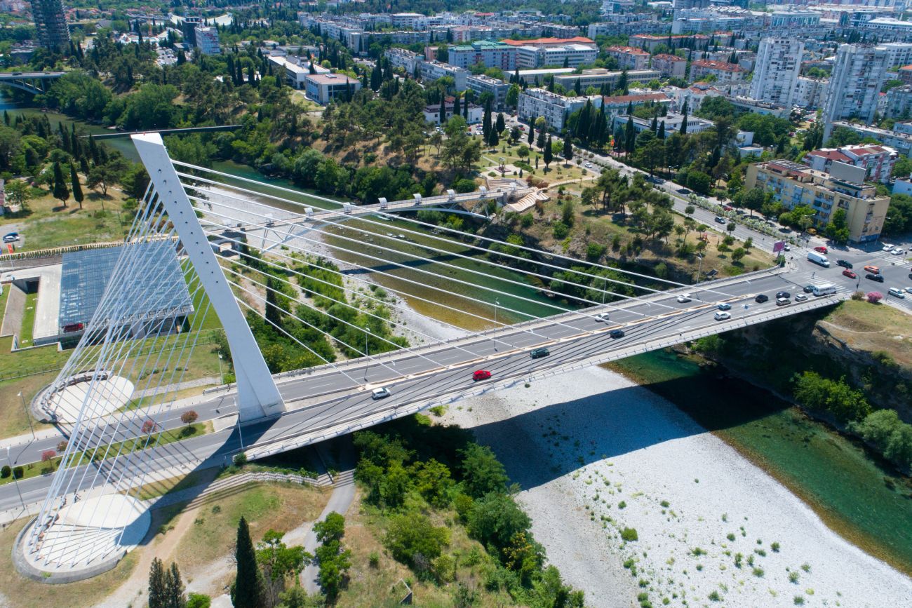podgorica by biggunsband 123rf