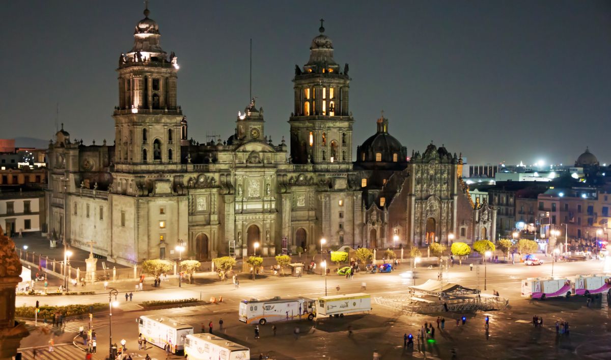 Meksiko /Mexico city by morenovel can stock photo