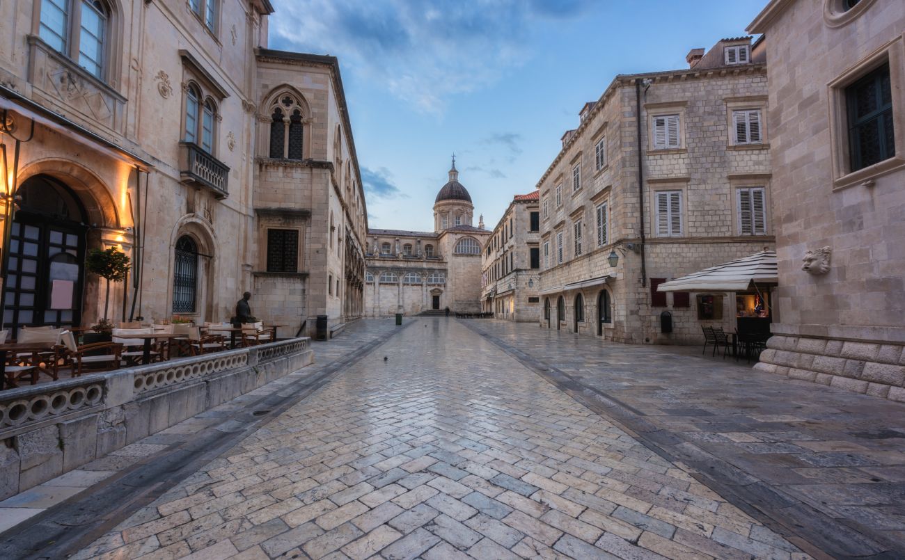 Dubrovnik by larysa uhryn dreamstime Grad Dubrovnik